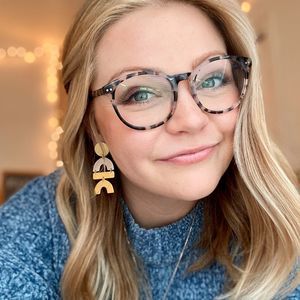 Meet your Posher, Kylee